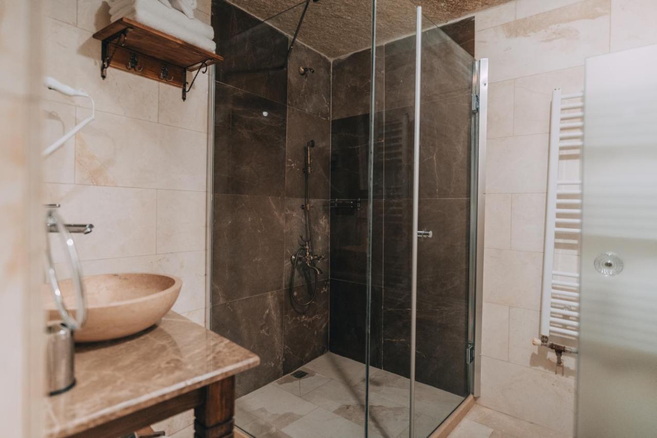 Sora Cave Hotel Гьореме Екстериор снимка