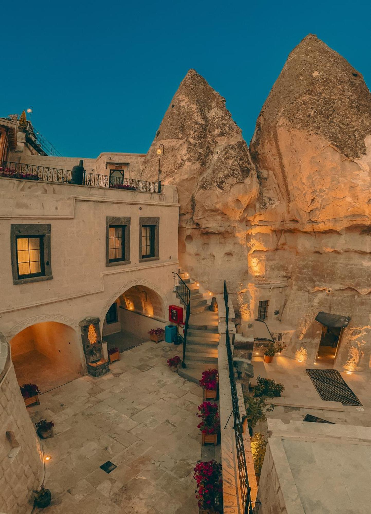 Sora Cave Hotel Гьореме Екстериор снимка